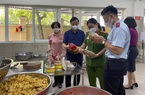Quận Long Biên xử phạt nhiều cơ sở kinh doanh thực phẩm
