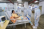 Không chỉ Sở Y tế TP.HCM không có tiền khen thưởng 40.000 nhân viên, nhiều quận huyện cũng "than trời" về kinh phí chống dịch