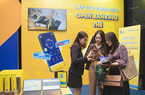 Khách hàng hào hứng với thanh toán "một chạm" tại "Ngày không tiền mặt"