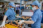 Người dân, doanh nghiệp “gồng” mình vượt qua bão giá