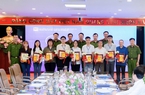 10 công dân đầu tiên được Bộ Công an cấp tài khoản định danh điện tử