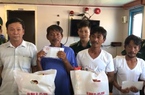 Clip: 4 ngư dân trên tàu cá Bình Thuận gặp nạn vui mừng vào bờ sau 10 ngày mất liên lạc