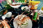 Ngắm các siêu đầu bếp ở Phú Yên làm xiếc chế biến con tôm hùm thành 100 món 