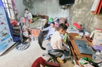 Sạt lở núi Vườn Già, nhiều hộ dân ở Ninh Bình phải sơ tán, đi ở nhờ