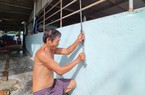 Dân Quảng Nam hối hả chằng chống nhà cửa, đưa tàu thuyền lên bờ để “chạy bão”