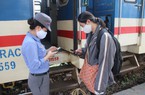 Vé tàu Tết vẫn còn dồi dào, người dân TP.HCM lưu ý gì để không trễ chuyến?