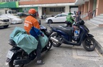 Khổ sở tìm shipper giao hàng ngày cận Tết