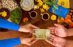 Bảo hiểm sức khỏe - Món quà Tết vô giá dành tặng bậc sinh thành
