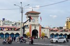 TP.HCM: Lắp đèn xanh đèn đỏ ở nút giao trước ngã tư chợ Bến Thành sau 6 năm trưng dụng tuyến Metro số 1