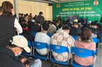 Người dân xứ Nghệ đổ xô đi làm hộ chiếu để xuất ngoại những ngày đầu năm