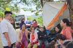 Lâm Đồng: Người dân chặn xe chở cám vào trại nuôi 8.300 con heo vì ô nhiễm, mùi hôi thối nồng nặc