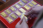 Giá vàng SJC "nhảy cóc" vượt 77 triệu đồng/lượng, người vay vàng đứng ngồi không yên