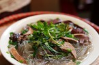 Món canh nấu bằng nước xuýt gà mà mâm cỗ của nhà nào ở Cao Bằng đều có, càng rét ăn càng ham