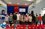 Doanh nghiệp hỗ trợ 100 suất quà cho các hộ khó khăn huyện miền núi Khánh Vĩnh