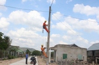 Thắp sáng khu tái định cư ở Phú Thiện