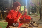 Thầy Then "chỉ điểm" cho gia chủ trong lễ giải hạn đầu Xuân của người Tày Bắc Kạn