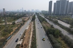 Hàng cây xanh chết khô trên Đại lộ Thăng Long được nhổ bỏ