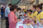 Vàng bất ngờ hạ giá, người mua vàng vía Thần Tài lỗ nặng