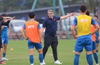 HLV Troussier bịn rịn "chia tay" ĐT Việt Nam