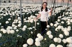 Bà chủ cơ ngơi mấy chục tỷ đồng ở Lâm Đồng tiết lộ bí quyết chăm hoa cúc nở to như cái bát tô