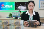 Giải nỗi lo nợ xấu đè nặng cổ phiếu ngân hàng