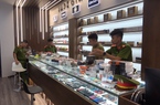 Clip: Đánh sập tụ điểm kinh doanh thuốc lá điện tử lậu quy mô lớn ở Huế 