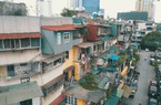 Cuộc sống sau rào tôn ở khu chung cư nguy hiểm tại Hà Nội