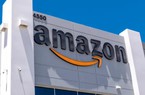 "Gã khổng lồ" thương mại điện tử Amazon và những con hào kinh tế