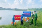 Tặng 3.200 vé tập bơi miễn phí cho học sinh có hoàn cảnh khó khăn