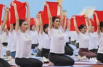 Dàn hoa hậu, á hậu Việt Nam khoe sắc trong màn đồng diễn Yoga đông người nhất Việt Nam