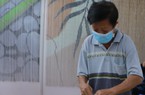 TP.HCM: Thu nhập thấp, thợ bỏ nghề làm mành trúc