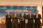 Vietnam Airlines và Boeing ký kết ghi nhớ chào bán 50 máy bay 737 MAX giá trị 10 tỷ USD