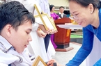 Nam sinh yếu tứ chi cùng nhóm bạn ở Sóc Trăng "lên ngôi" cuộc thi sáng tạo