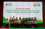 Bảo hiểm Agribank trao 20 suất học bổng cho sinh viên Học viện Tài chính