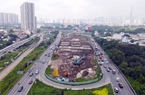 Công nhân tấp nập thi công trong nút giao hơn 3.400 tỷ đồng ở cửa ngõ TP.HCM