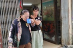 Nhiều hộ dân ở quận Hoàng Mai (Hà Nội) bức xúc vì nước sinh hoạt có mùi như nước cống