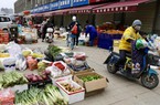 Virus corona đang hoành hành, chợ tại Vũ Hán hoạt động trở lại