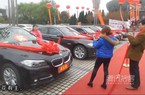 Thưởng siêu xe BMW cho nhân viên mừng sinh nhật công ty