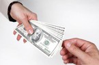 Chồng vay nợ, vợ có phải trả thay?