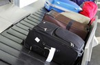 Máy bay "quên" chở hành lý, 5.500 hành khách điêu đứng