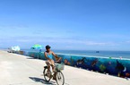 Rực rỡ sắc màu với con đường bích họa đầu tiên trên đảo Lý Sơn