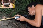 Nhanh tay, tinh mắt cầm đèn đi vạch đá săn cua đặc sản ở đảo An Bình