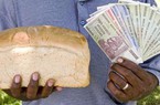 Nơi 100 tỷ chỉ đủ mua 1 ổ bánh mì, cựu đệ nhất phu nhân "đốt tiền" xả láng
