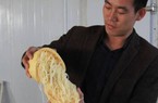 Lạ lùng giống bí "đẻ ra" mỳ sợi tuyệt ngon