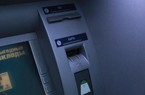 Nga: Đi tù vì rút tiền rúp, cây ATM nhả ra toàn đồng đô la Mỹ