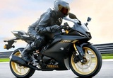 Yamaha trình làng R15 phiên bản "Kỵ sĩ bóng đêm", giá 51 triệu đồng