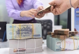 "DN không tiếp cận được tín dụng là không đúng, ngân hàng cạnh tranh khốc liệt tìm khách vay"