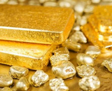 Giá vàng hôm nay 17/4: Người dân phương Tây đổ xô chốt lãi, vàng sẽ sớm giảm về mốc 2.000 USD/ounce vào cuối năm?