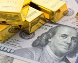 Giá vàng hôm nay 1/5: Vàng thế giới bất ngờ "lao dốc" khi đồng bạc xanh mạnh lên