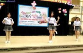 Nữ sinh biểu diễn văn nghệ mặc váy ngắn nhảy Hàn Quốc cực hay